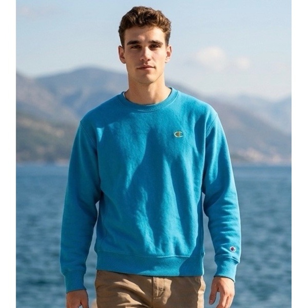 Vintage Champion Mens Turquoise Blue Crewneck Sweatshirt yellow Logo Size L Used